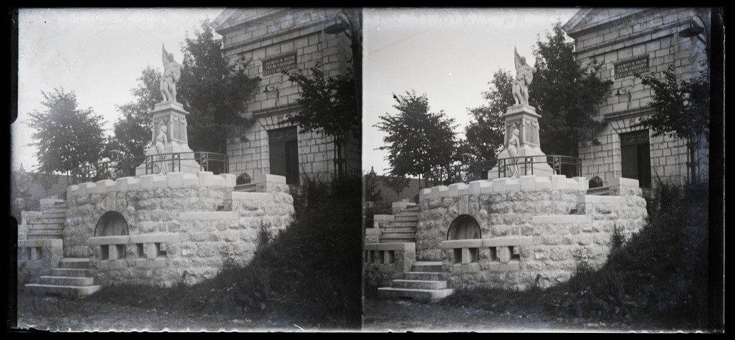 Monument aux morts de Métabief.