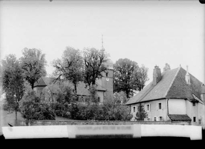 Eglise et cure. Cuvier