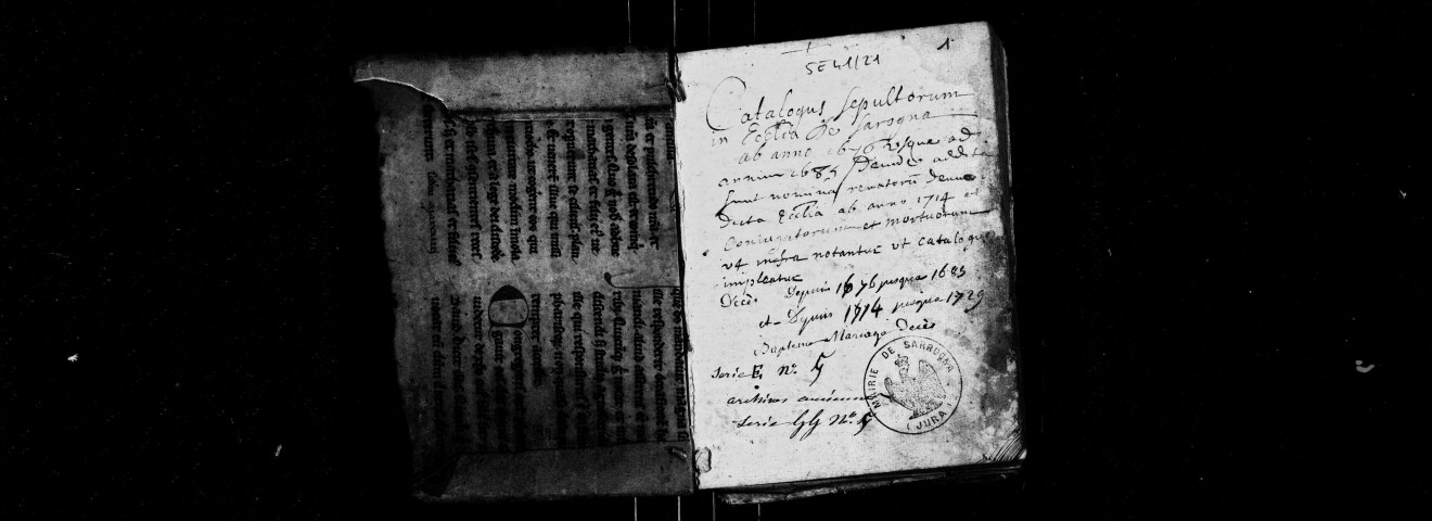 Série communale : sépultures octobre 1676-août 1685 ; baptêmes, mariages, sépultures avril 1714-janvier 1729.