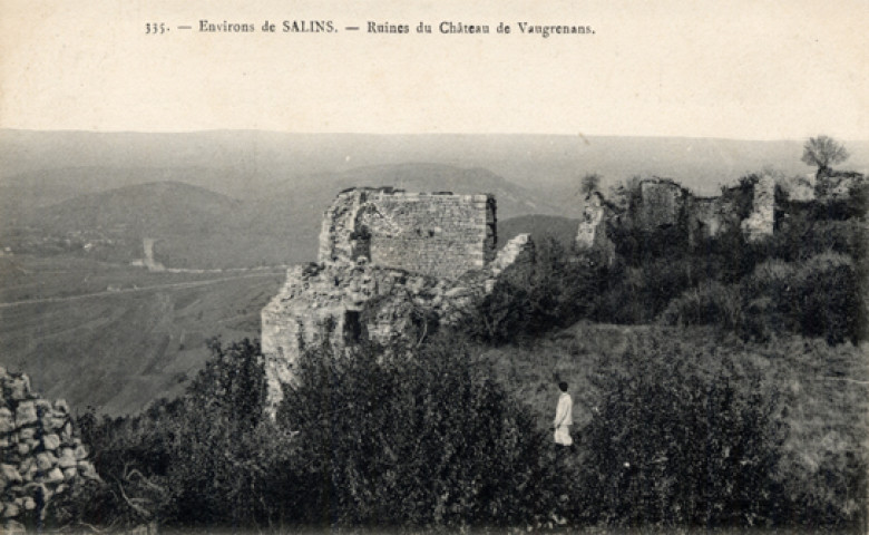 Vaugrenans (Jura). Environs de Salins. Ruines du château de Vaugrenans.