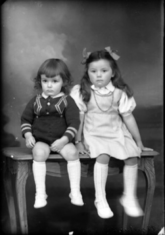 Deux enfants Bauduret. Gendarme
