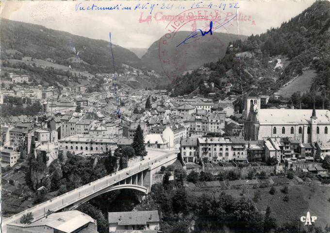 Saint-Claude (Jura). 61. La cathédrale et la Ville. Paris, C.A.P.