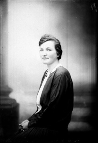 Une femme Builly. Chilly-sur-Salins