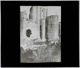 Reproduction d'une vue du donjon du château de Loches.