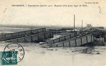 Chaussin (Jura). Inondations, janvier 1910. Rupture d'un pont, ligne de Dole. Dole, Vve Karrer.