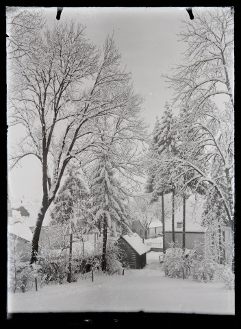 Bas du Parc Nazareth de Vers-en-Montagne sous la neige.