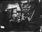 Femmes jouant aux cartes