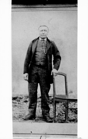 Reproduction d'une photo d'un homme