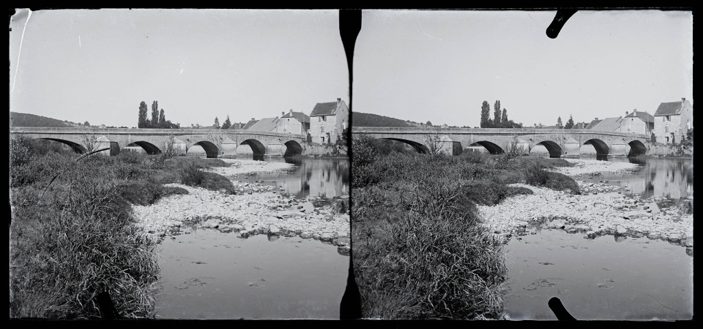 Pont enjambant la Loue à Port-Lesney.