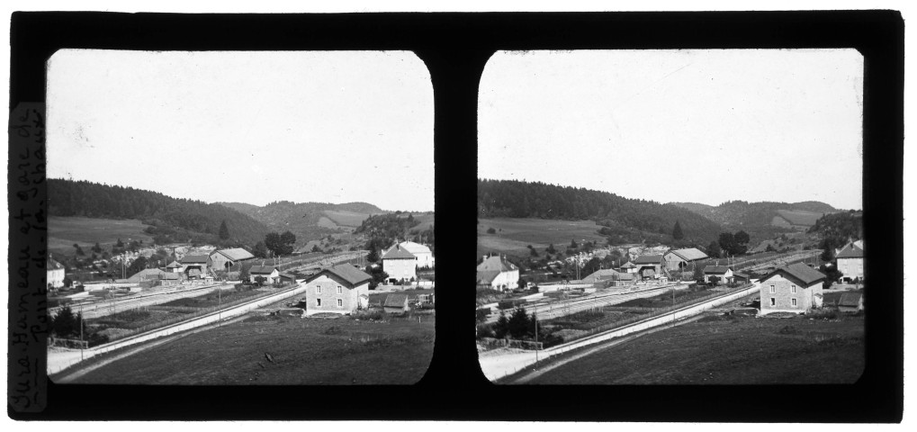 Hameau et gare de Pont-de-la-Chaux, à Chaux-des-Crotenay.