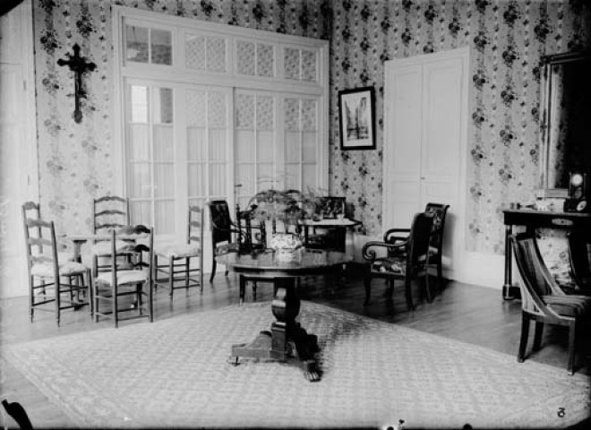 Ecole de jeunes filles. Dijon. Salle de réunion