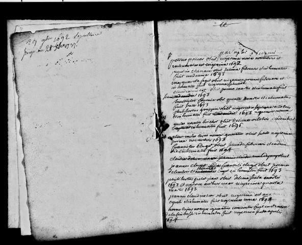 Baptêmes octobre 1731-1736, mariages 1689-1736, sépultures 1692-1736.