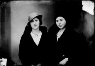 Deux femmes Lucienne Grand. Plénisette