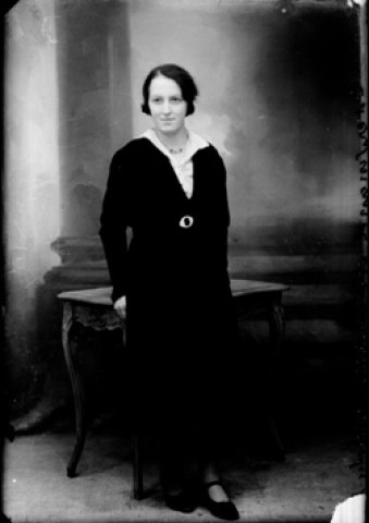 Une femme Ferdinand Chapeau. Bief-du-Fourg