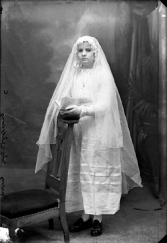 Communiante Guy. Charbonny