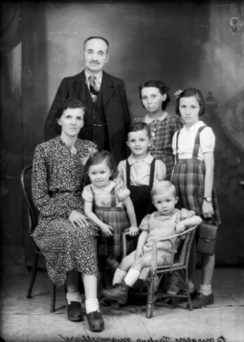 Famille Bourgeois. Facteur. Mignovillard