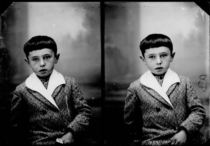 Identités. Enfants J. Froidefontaine