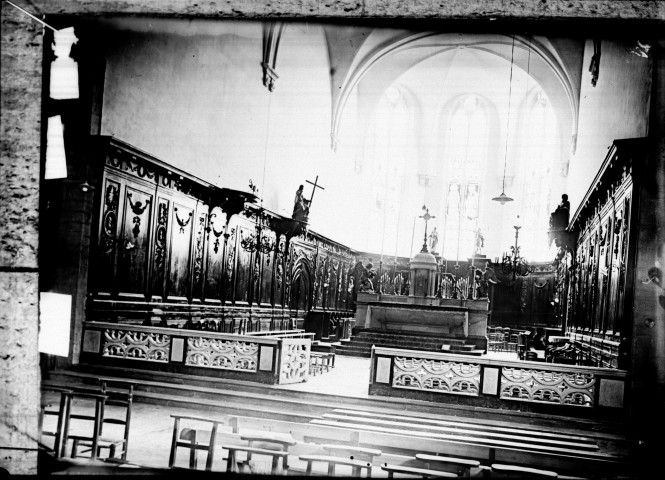 Eglise, les Cordeliers (intérieur). Lons-le-Saunier