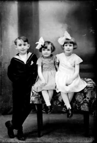 Trois enfants Parnet, Labbey. Bief-du-Fourg