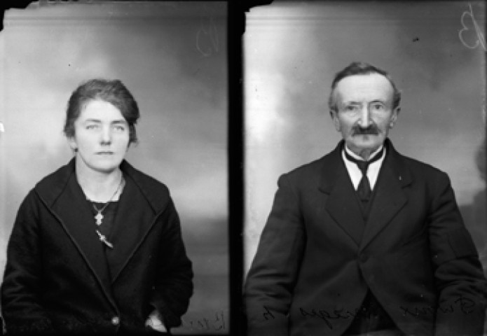 Identités. Pidoux. Mièges / Angèle Bourgeois. Froidefontaine