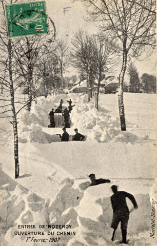 Nozeroy (Jura). L'entrée de Nozeroy, ouverture du chemin, 1er février 1907. Nozeroy.