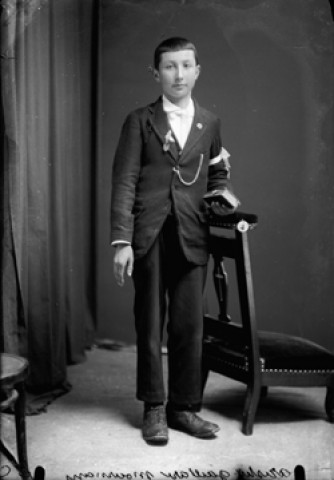 Communiant Aristide Gaillard. Mournans