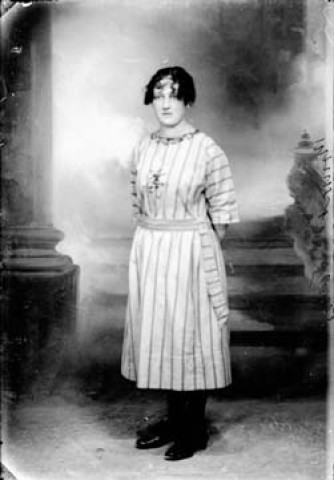 Une femme Rousset. Fraroz