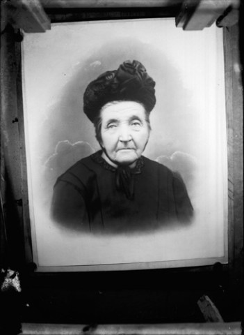 Reproduction. Dole. Esserval