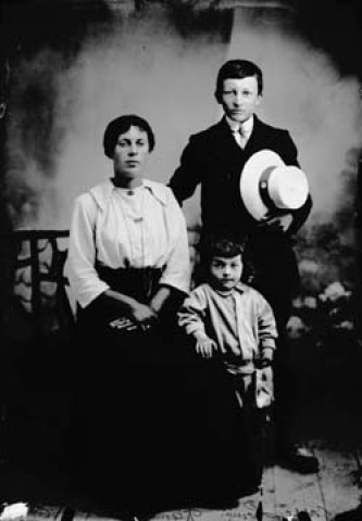 Famille Louis Carre. Plénise