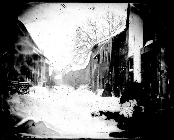 Une rue sous la neige