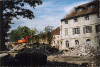 Champagnole (Jura). Ville de Champagnole. Démolition partielle de l'ancien Lycée Javel en août 2004. Champagnole, J.C. 39.