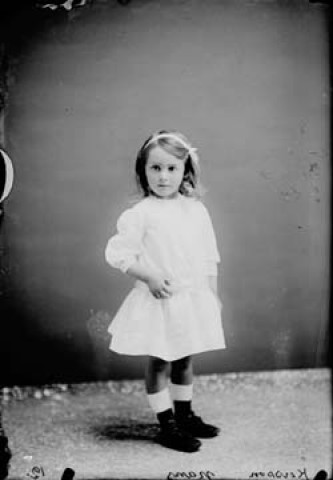 Un enfant Kasson. Les Nans