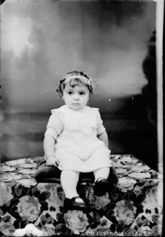 Enfant Perrin. Esserval-Combe