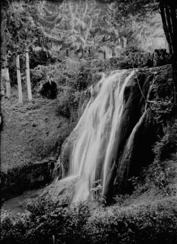 Cascade. Vaux-sur-Poligny