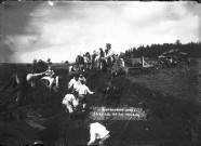 Travail de la tourbe. Bief-du-Fourg