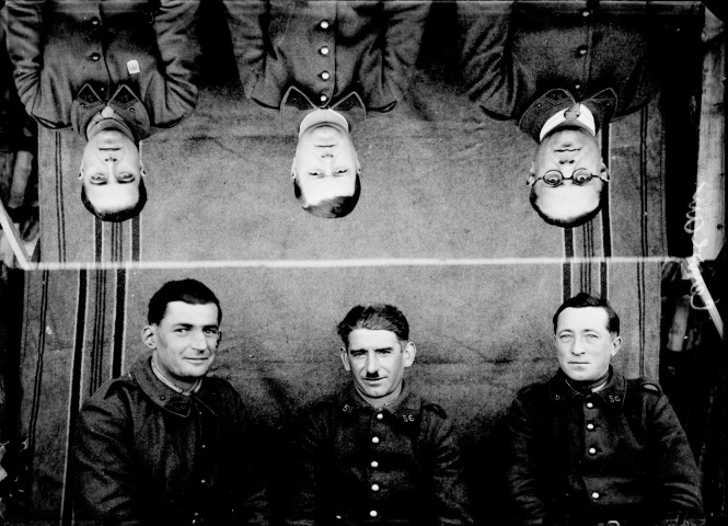 Des militaires. Censeau