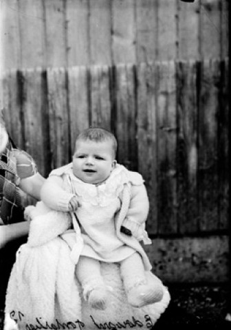 Enfant Edouard Javaux. Pontarlier