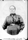 Reproduction. Une femme Cordier. Gendarme