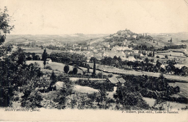 Montmorot (Jura). Le village et les alentours. Lons-le-Saunier, P.Aubert.