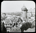 Reproduction d'une vue du château de Laval et des ponts sur la Mayenne.