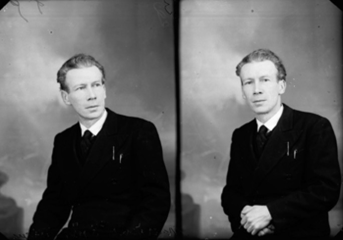 Identités. Martelet, Instituteur