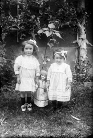 Deux enfants Jaillet, Grappe. Sirod