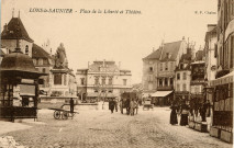 Lons-le-Saunier (Jura). La place de la Liberté et Le théâtre. Chalon-sur-Saône, imprimerie Bourgeois Frères.