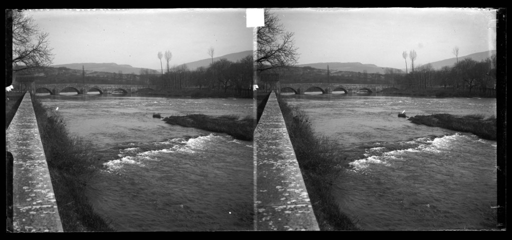 Pont enjambant la Loue à Port-Lesney.