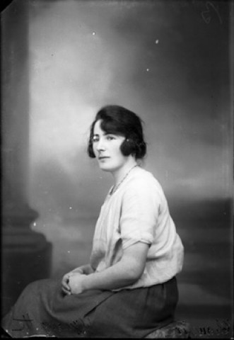 Jeune fille Chauvin. Grangette