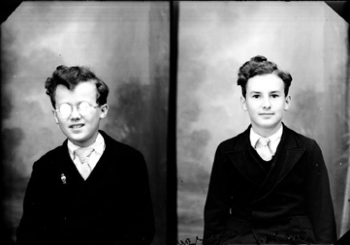 Identités. Isabey. Notaire