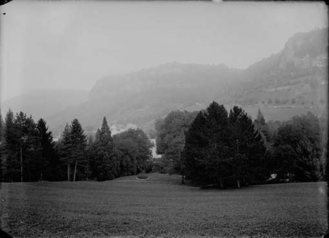 Vue des alentours. Vaux-sur-Poligny