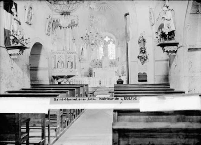 Intérieur de l'église de Saint-Hymetière