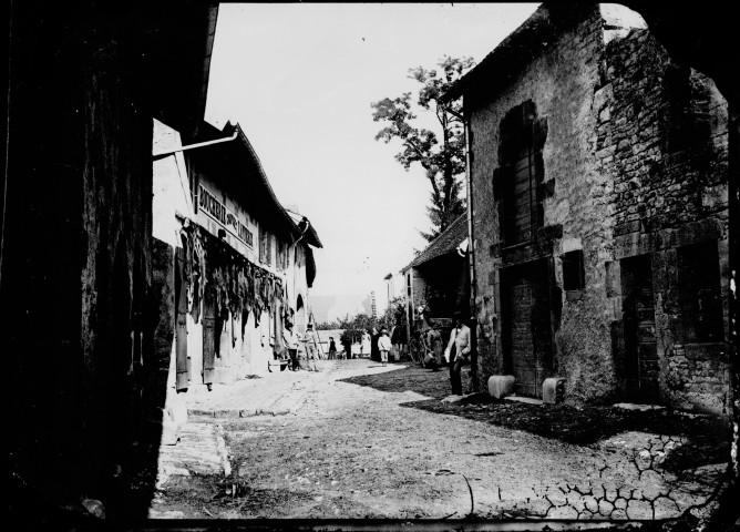 Vue d'une rue (boucherie, tannerie)