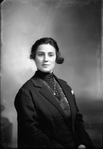 Une femme Groso. Froidefontaine